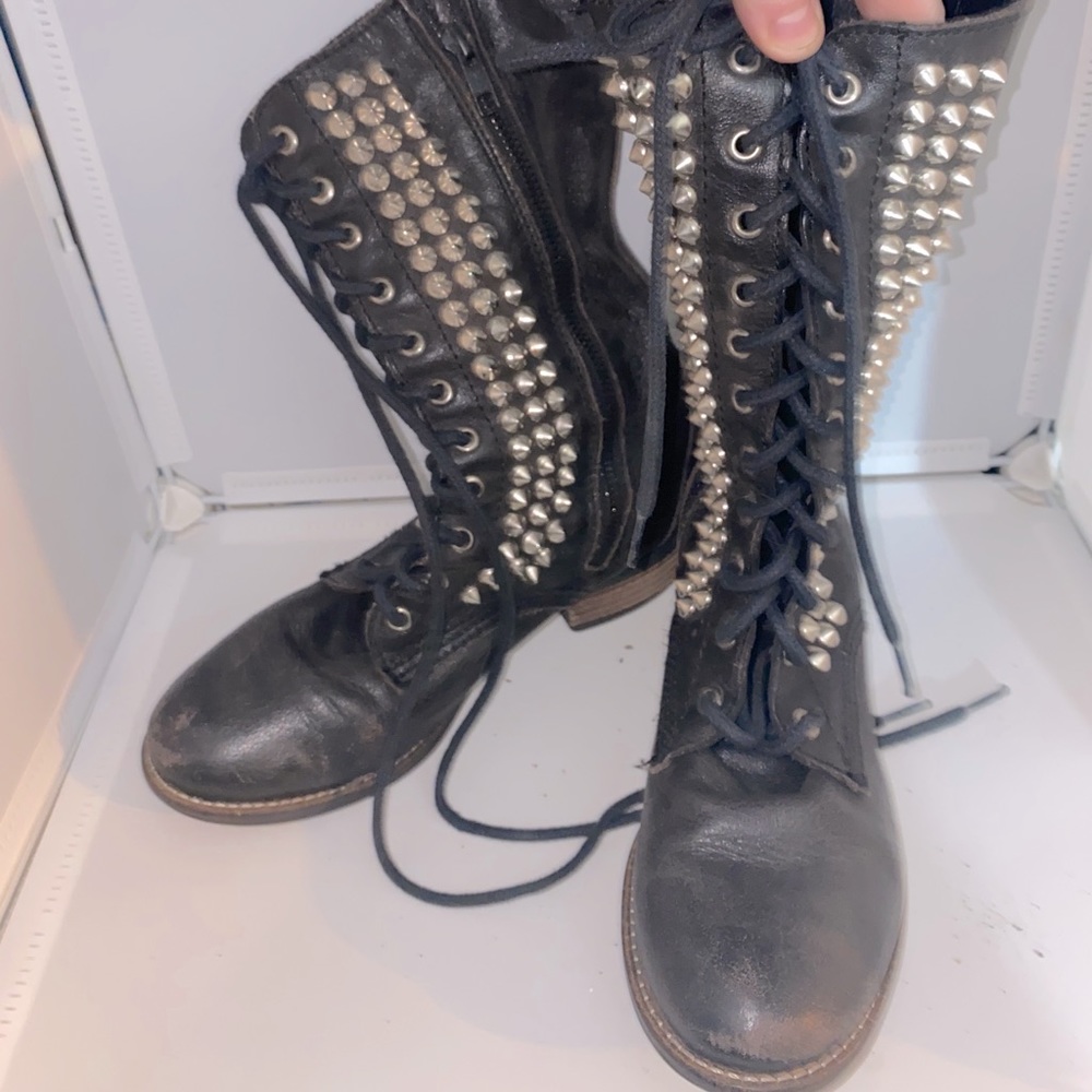 Steve Madden Leather boots